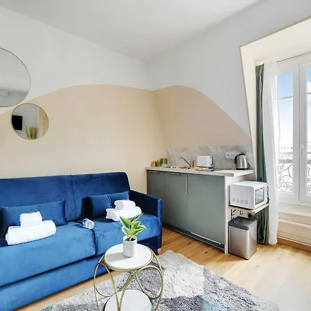 Bright - 2p - Trocadero *